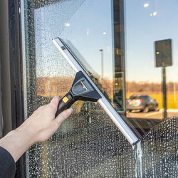 The Sorbo Swivel Squeegee Handle: A Window Cleaning Essential